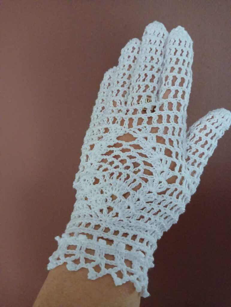 Rękawiczki szydełkowe ażurowe handmade
